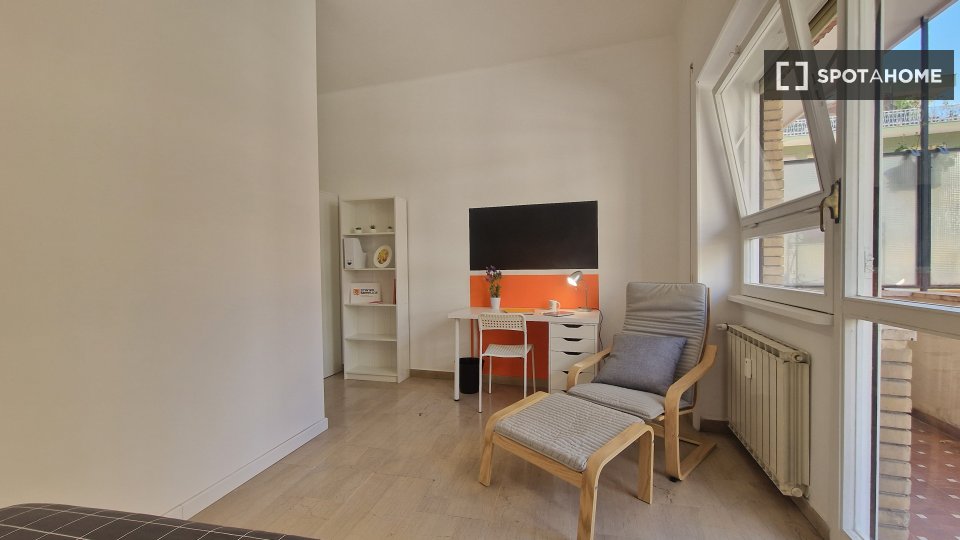 Double room Rome, 6 beds — photo 5