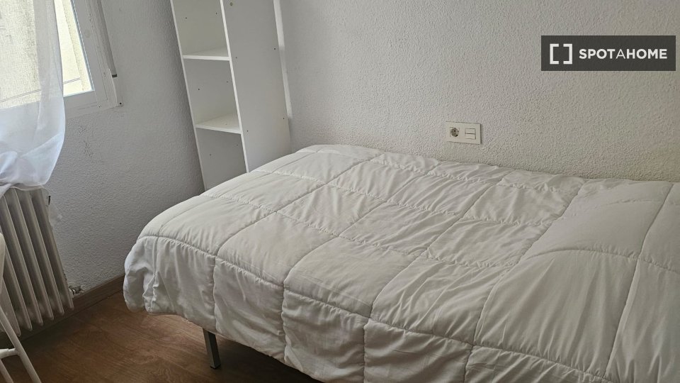 Double room Granada, 4 beds — photo 2