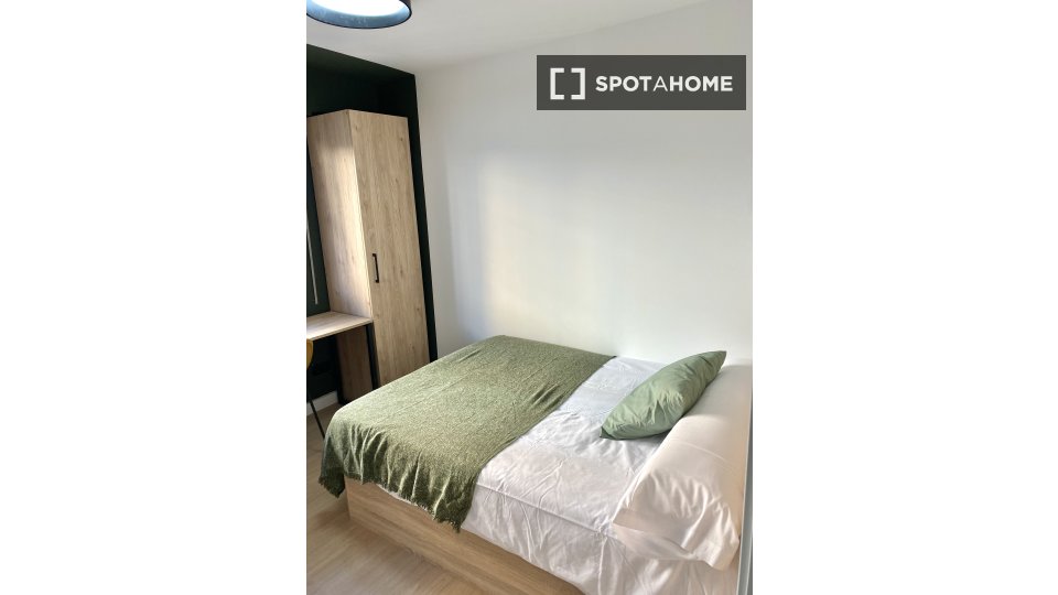Double room Madrid, 12 beds — photo 35