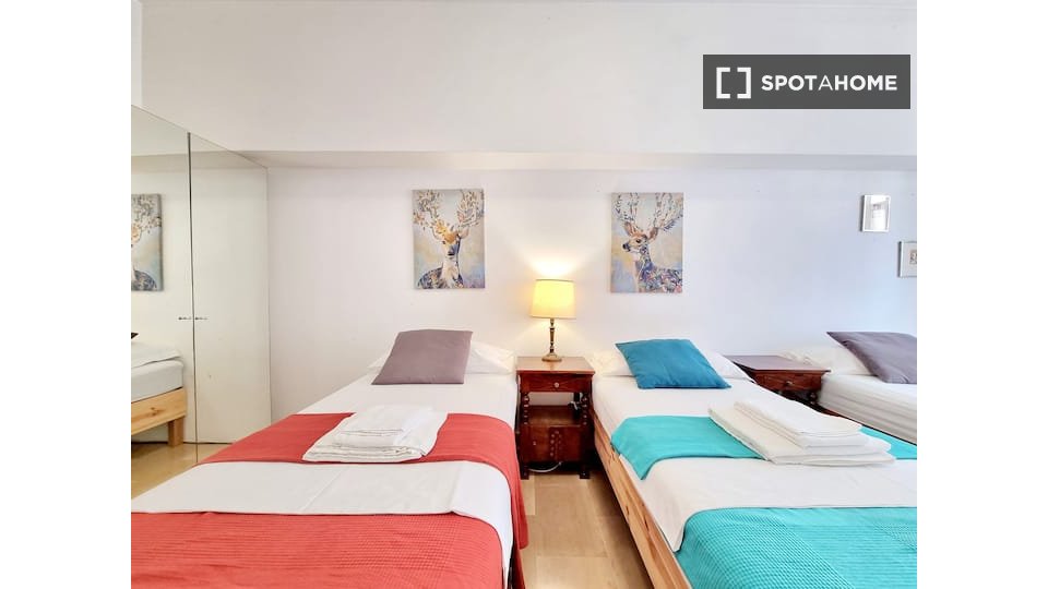 One bedroom apartment for rent in Centrale, Milan. - à Milan