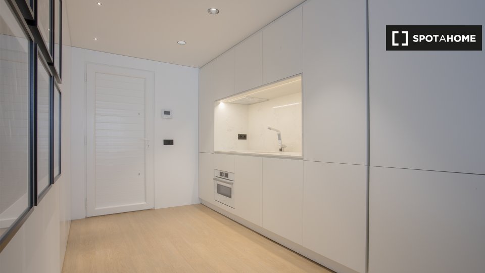 Apartment Porto, 1 bed, 60m² — photo 15