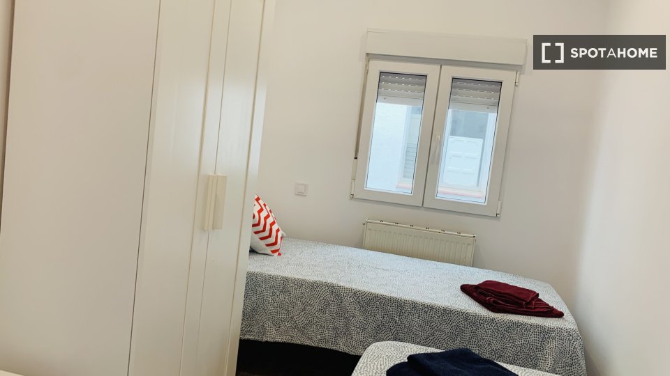 Apartment Madrid, 3 beds, 76m² — photo 13