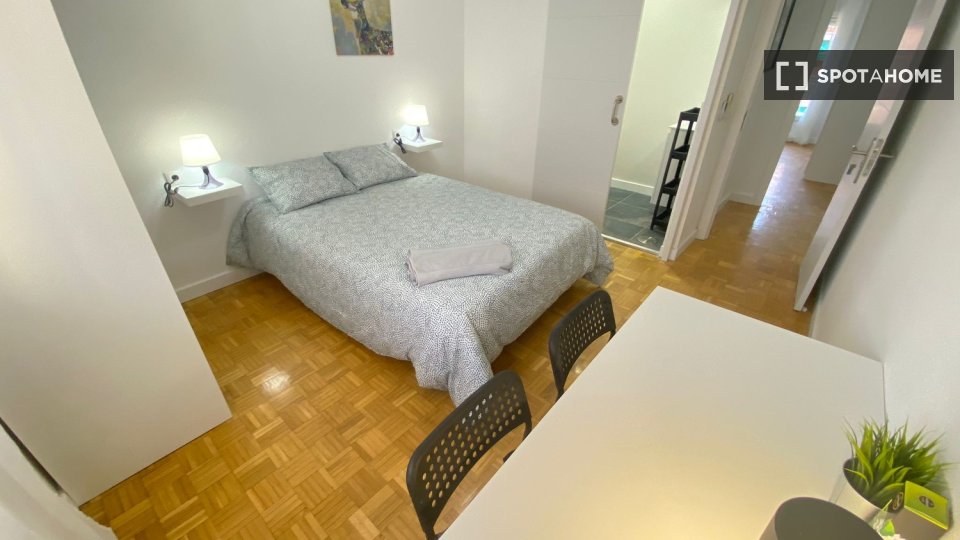 Camera doppia Madrid, 4 camere — foto 14