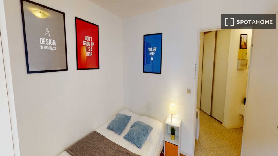 Double room Lille, 3 beds, 60m² — photo 6