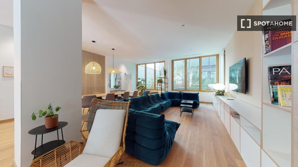 Apartment Paris, 17 beds — photo 12