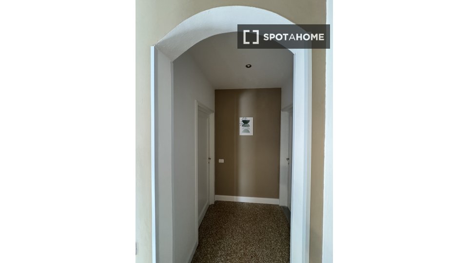 Apartment Florence, 2 beds, 65m² — photo 2