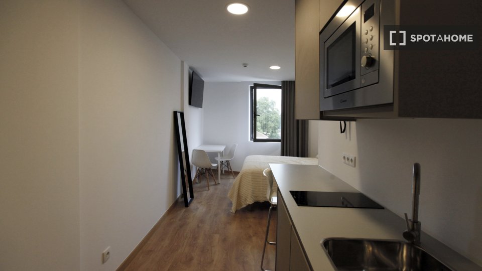 Apartment mono Coimbra, 25m² — photo 4
