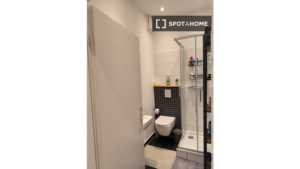 Apartment Berlin, 2 beds, 48m² — photo 8