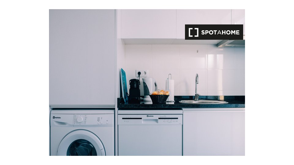 Apartment Porto, 3 beds, 80m² — photo 17
