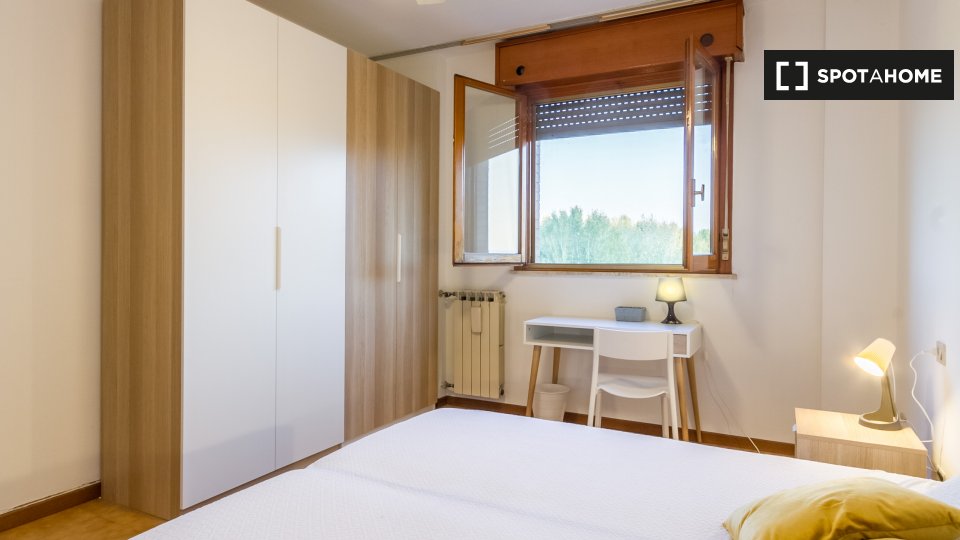 Double room Milan, 3 beds, 75m² — photo 4