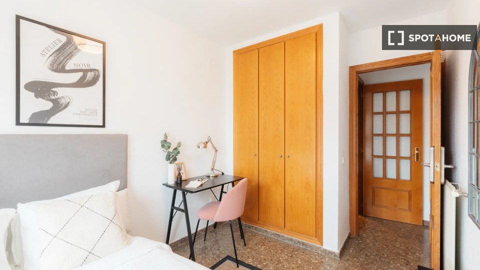 Double room Valencia, 4 beds — photo 17