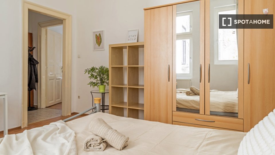 Double room Budapest, 3 beds, 80m² — photo 8