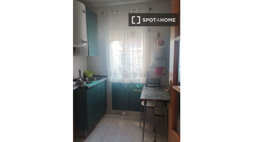 Double room Madrid, 3 beds — photo 7