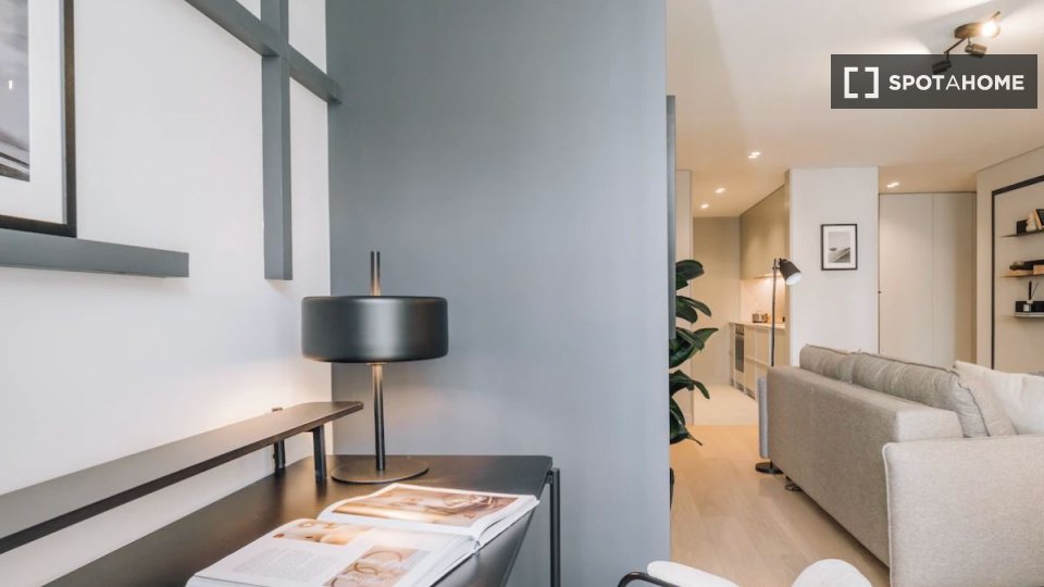 Apartment Lisbon, 1 bed — photo 4