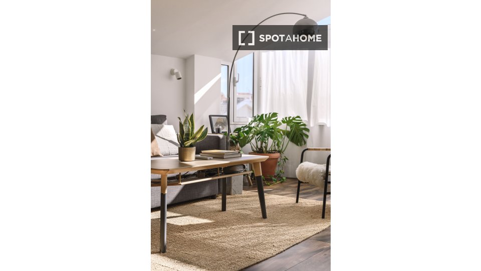 Apartment Lisbon, 1 bed, 80m² — photo 16