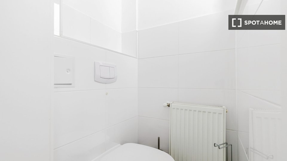 Apartment Vienna, 1 bed, 71m² — photo 4