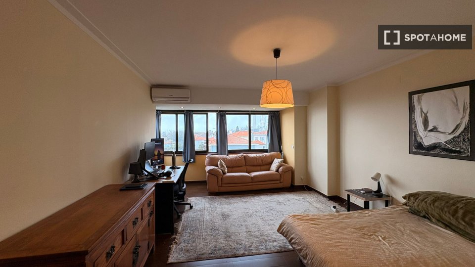 Double room Porto, 4 beds, 157m² — photo 19