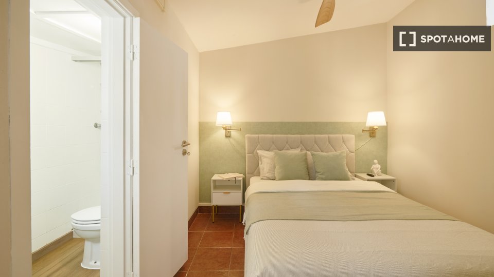 Apartment Lisbon, 1 bed — photo 4