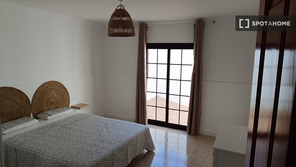 Apartment Santa_Cruz_De_Tenerife, 2 beds, 100m² — photo 8