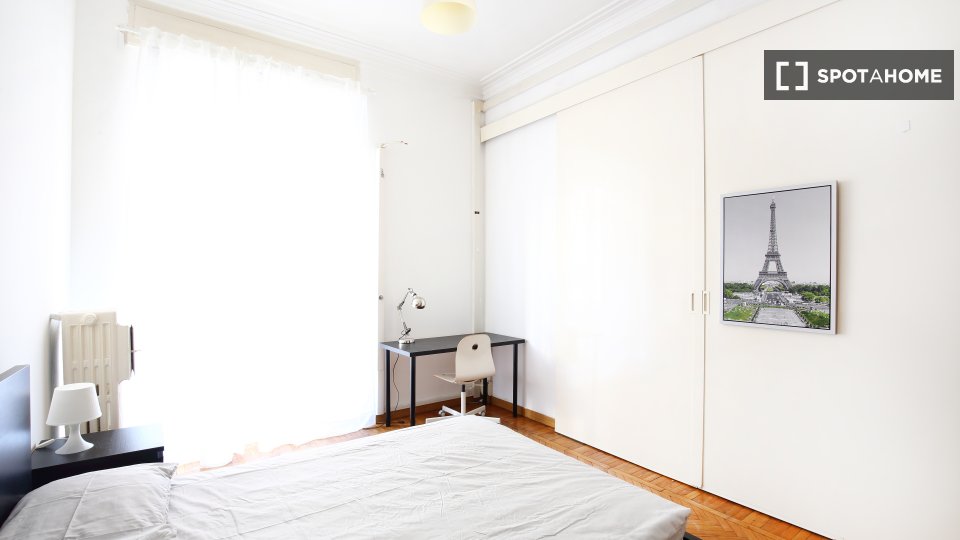 Double room Milan, 7 beds, 178m² — photo 1