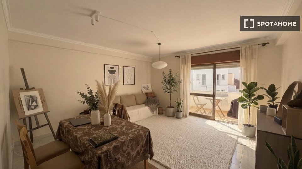 Double room Lisbon, 2 beds, 64m² — photo 7