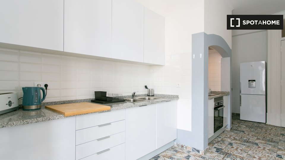 Apartment Lisbon, 7 beds — photo 12
