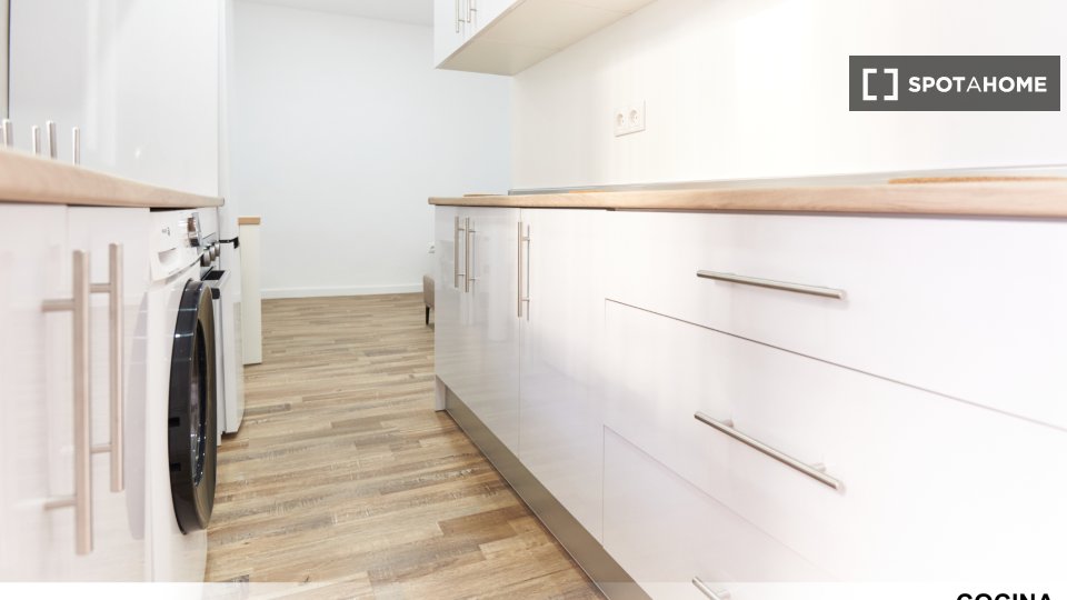 Double room Seville, 4 beds — photo 10