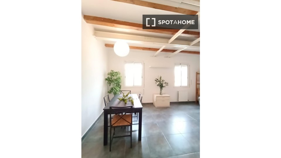 Apartment Barcelona, 1 bed, 40m² — photo 3
