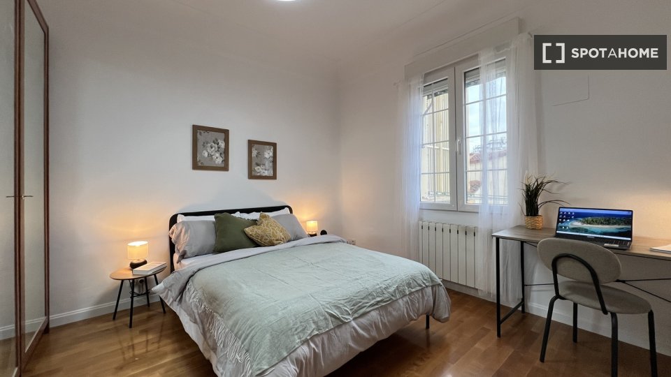 Double room Madrid, 6 beds — photo 2