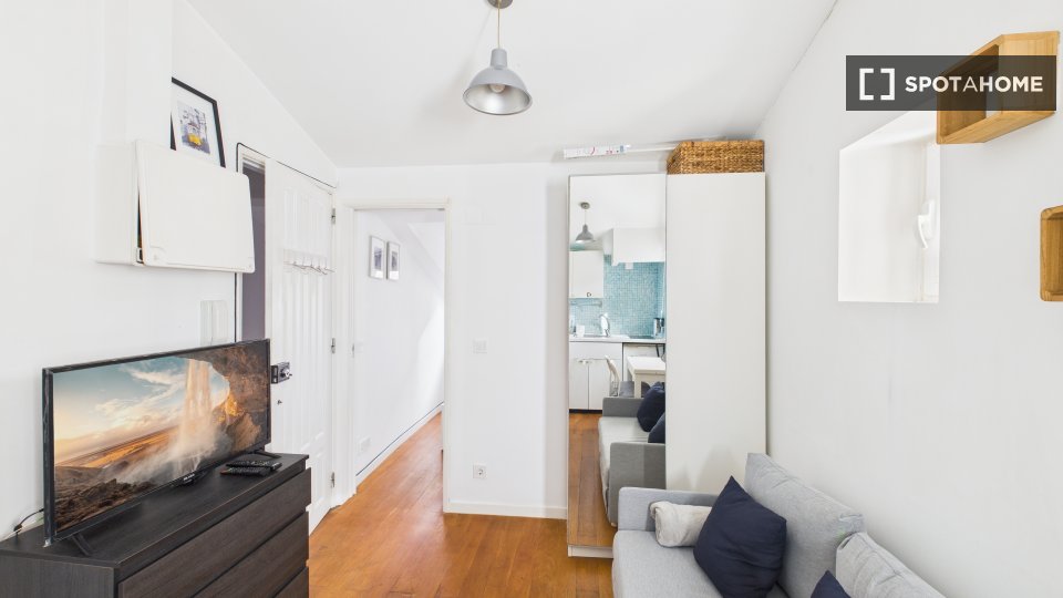 Apartment Lisbon, 1 bed, 25m² — photo 2