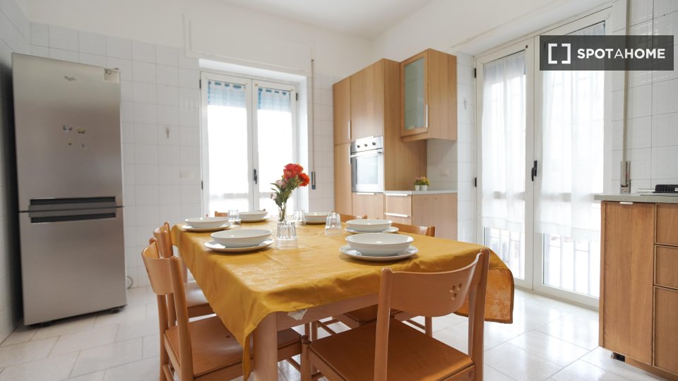 Double room Naples, 5 beds — photo 6