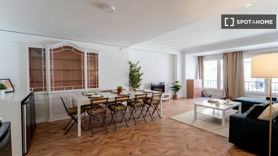 Double room Madrid, 7 beds — photo 4