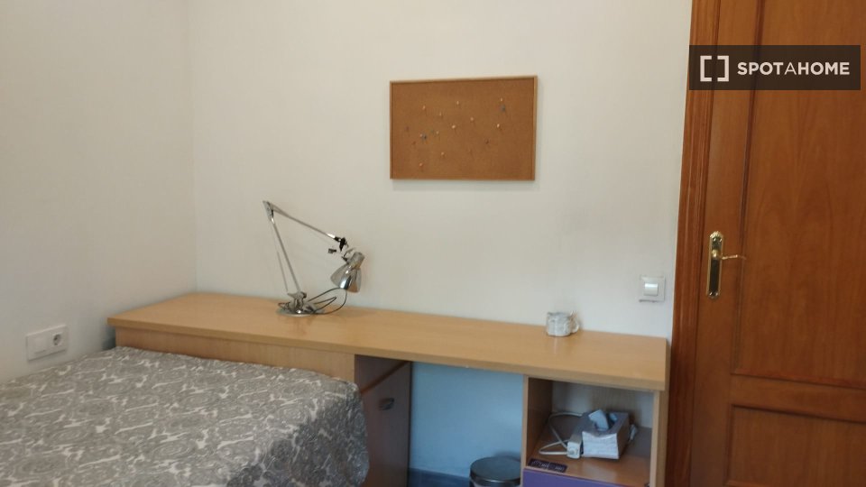 Camera doppia Barcellona, 4 camere, 120m² — foto 18