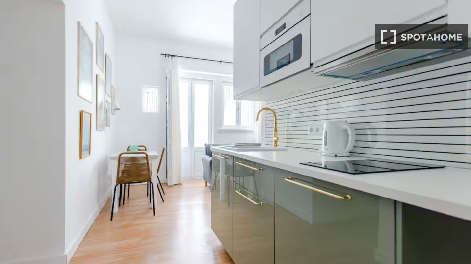 Apartment Lisbon, 2 beds — photo 10