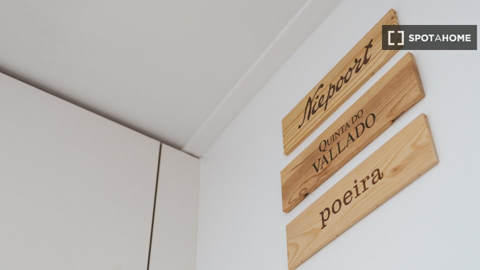 Apartment Lisbon, 1 bed, 65m² — photo 10