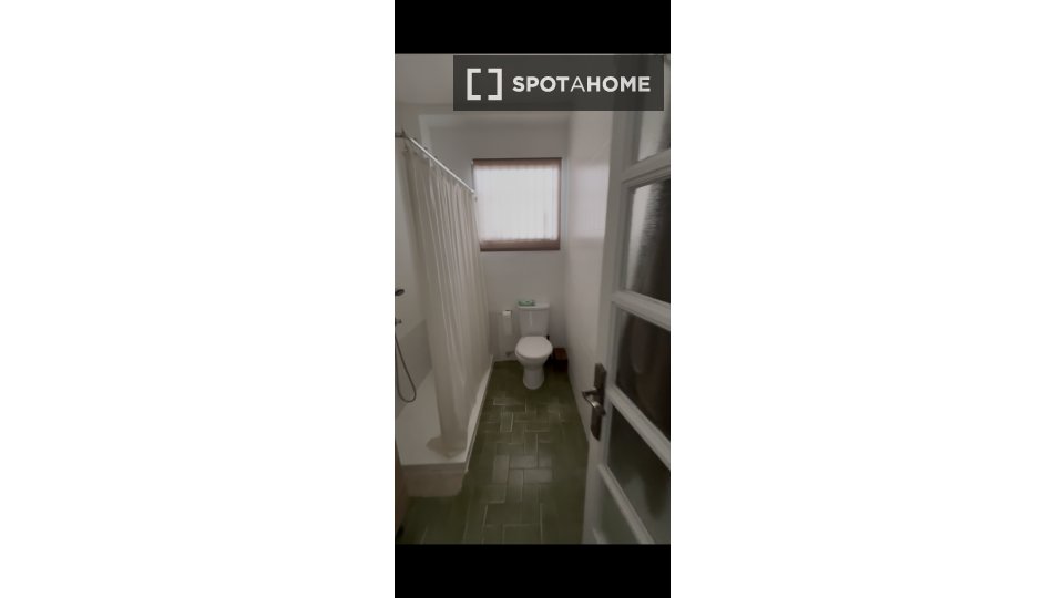 Double room Valencia, 3 beds, 89m² — photo 4