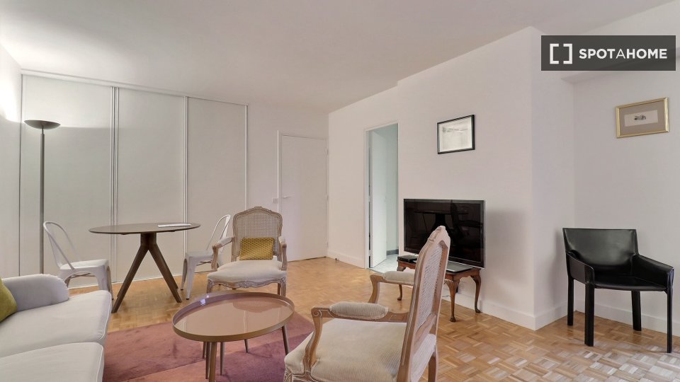 Apartment Paris, 1 bed, 44m² — photo 9