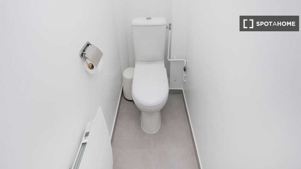 Double room Paris, 4 beds, 80m² — photo 4