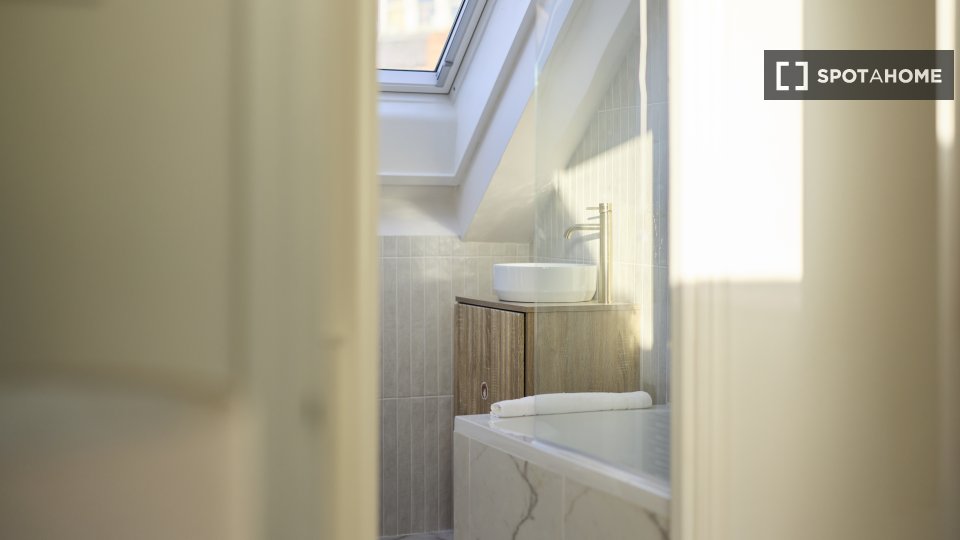 Apartment London, 3 beds, 101m² — photo 19