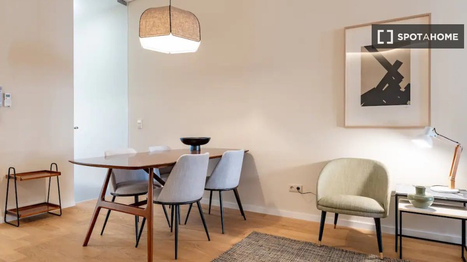 Apartment Porto, 1 bed, 80m² — photo 9