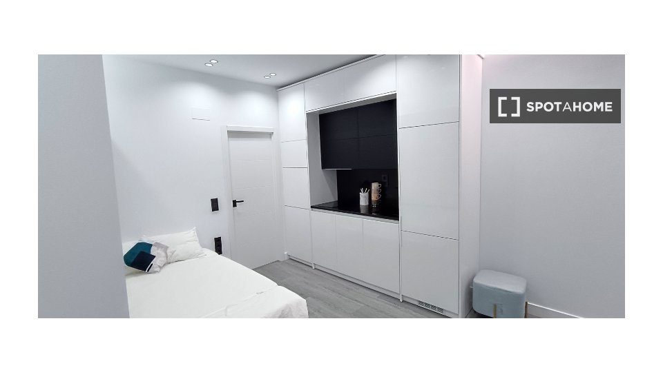 Apartment mono Madrid — photo 17