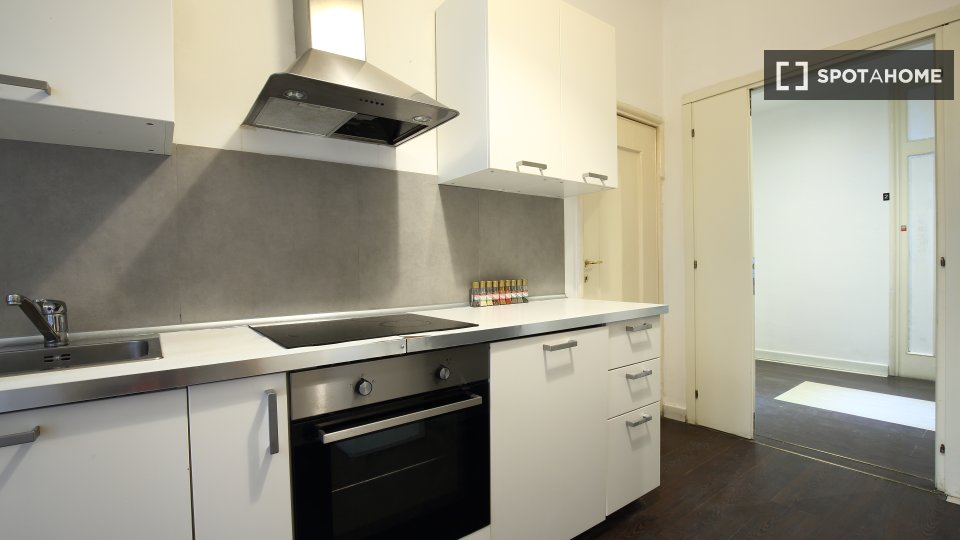 Double room Milan, 7 beds, 178m² — photo 15