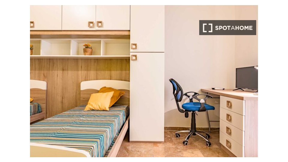 Double room Milan, 5 beds — photo 20