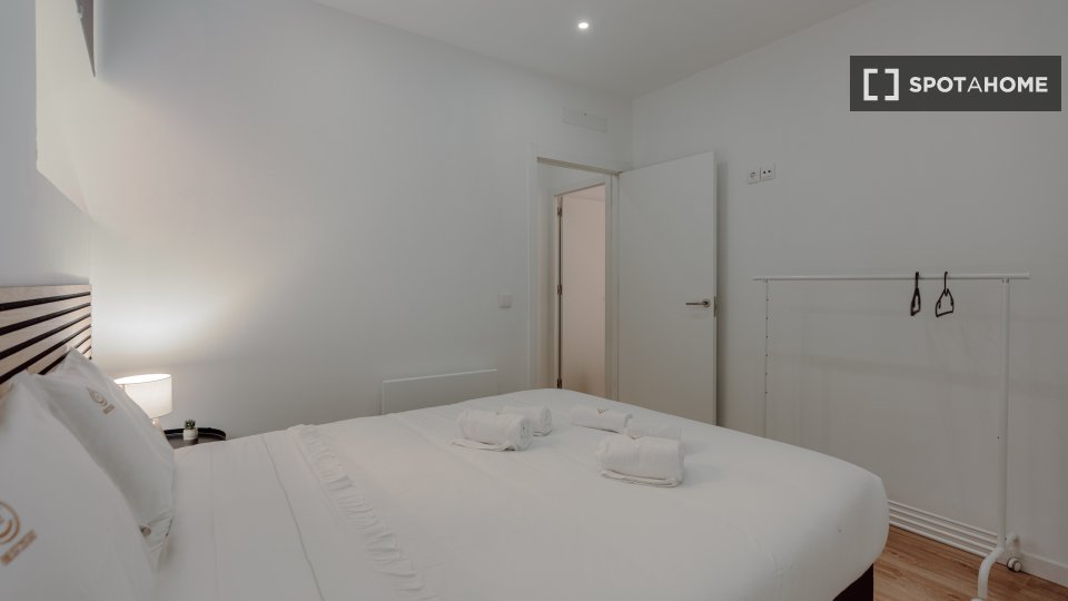 Apartment Porto, 4 beds, 160m² — photo 11