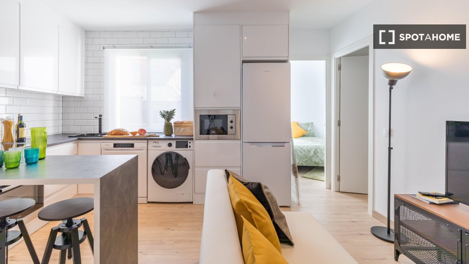 Double room Madrid, 4 beds — photo 10