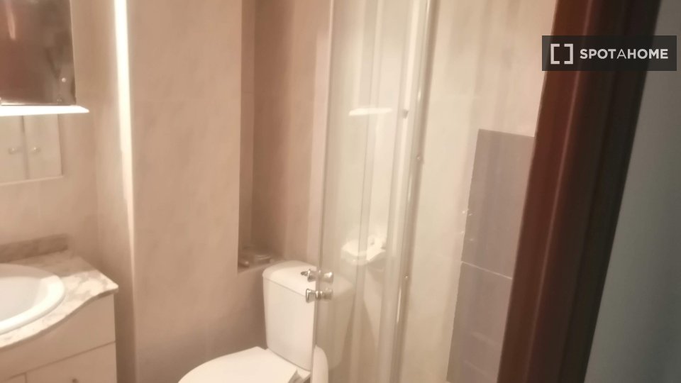 Double room Valencia, 4 beds, 120m² — photo 14