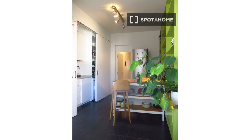 Apartment Lisbon, 2 beds, 80m² — photo 8
