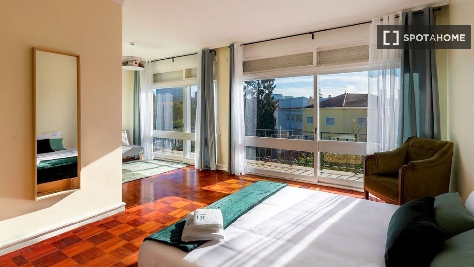Double room Porto, 10 beds, 500m² — photo 17
