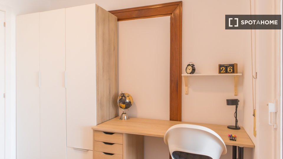 Double room Madrid, 9 beds — photo 10