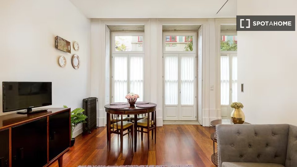 Apartment mono Porto, 35m² — photo 1